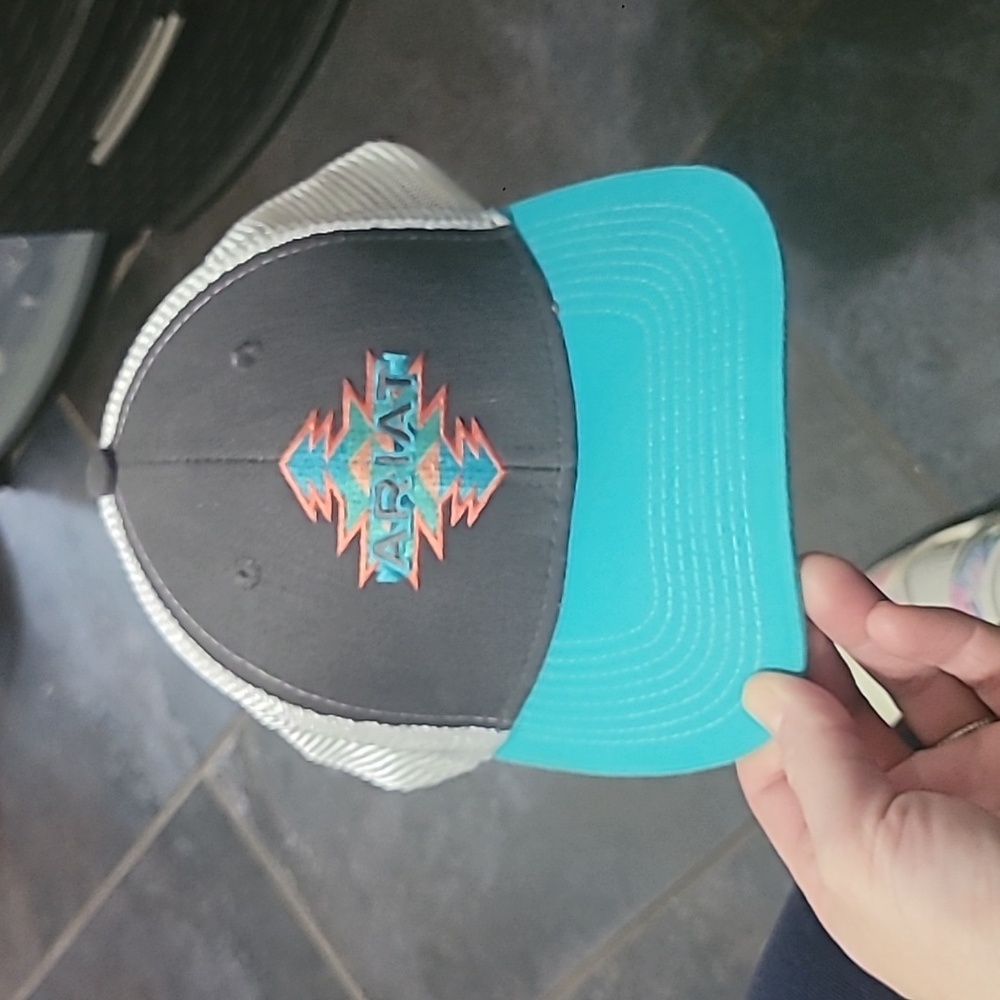 Ariat Snapback Trucker Hat Aztec Embroidered Logo Mesh Adjustable Turquoise Osfa - Picture 2 of 7